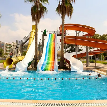 Hotel Grand Akca 4*