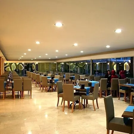 Grand Akca