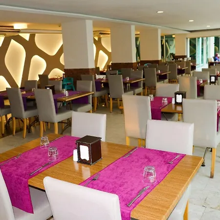 Grand Akca Hotell Gazipaşa