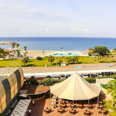 Grand Akca Hotell Gazipaşa