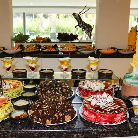 Grand Akca Hotell 4*