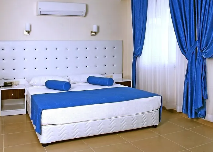 Отель Grand Akca