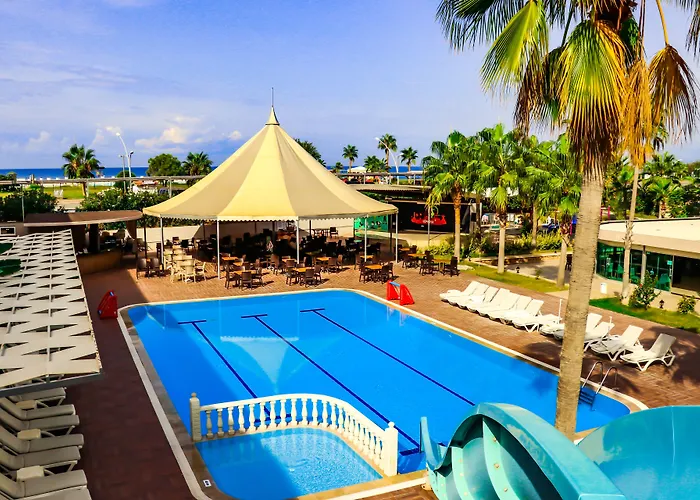 Grand Akca Отель Газипаша