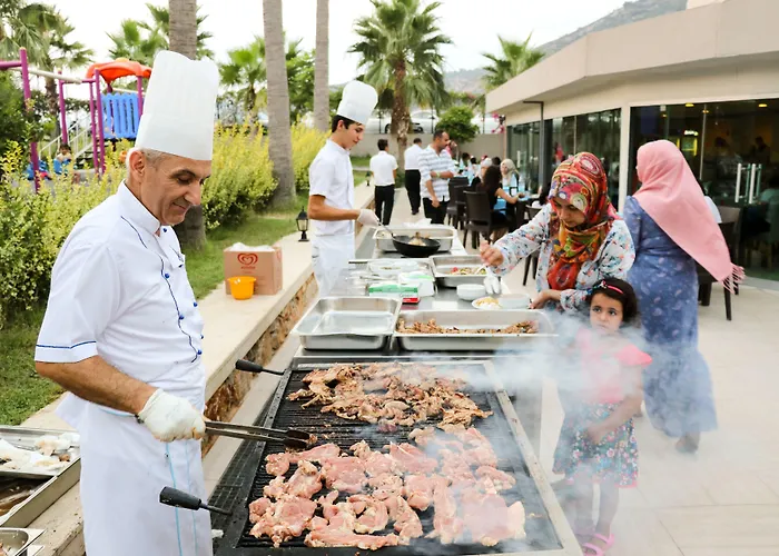 Отель Grand Akca 4*