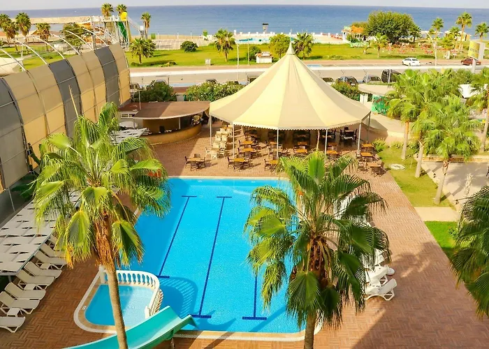 Отель Grand Akca