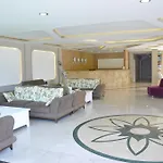 Hotel Grand Akca 4*