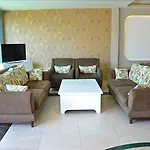 Grand Akca Hotel