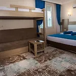 Hotel Grand Akca