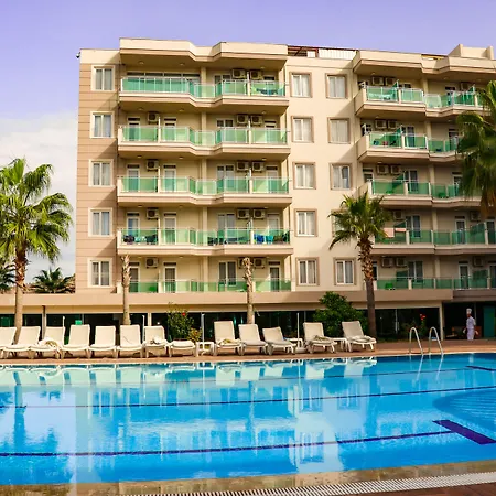 Hotel Grand Akca